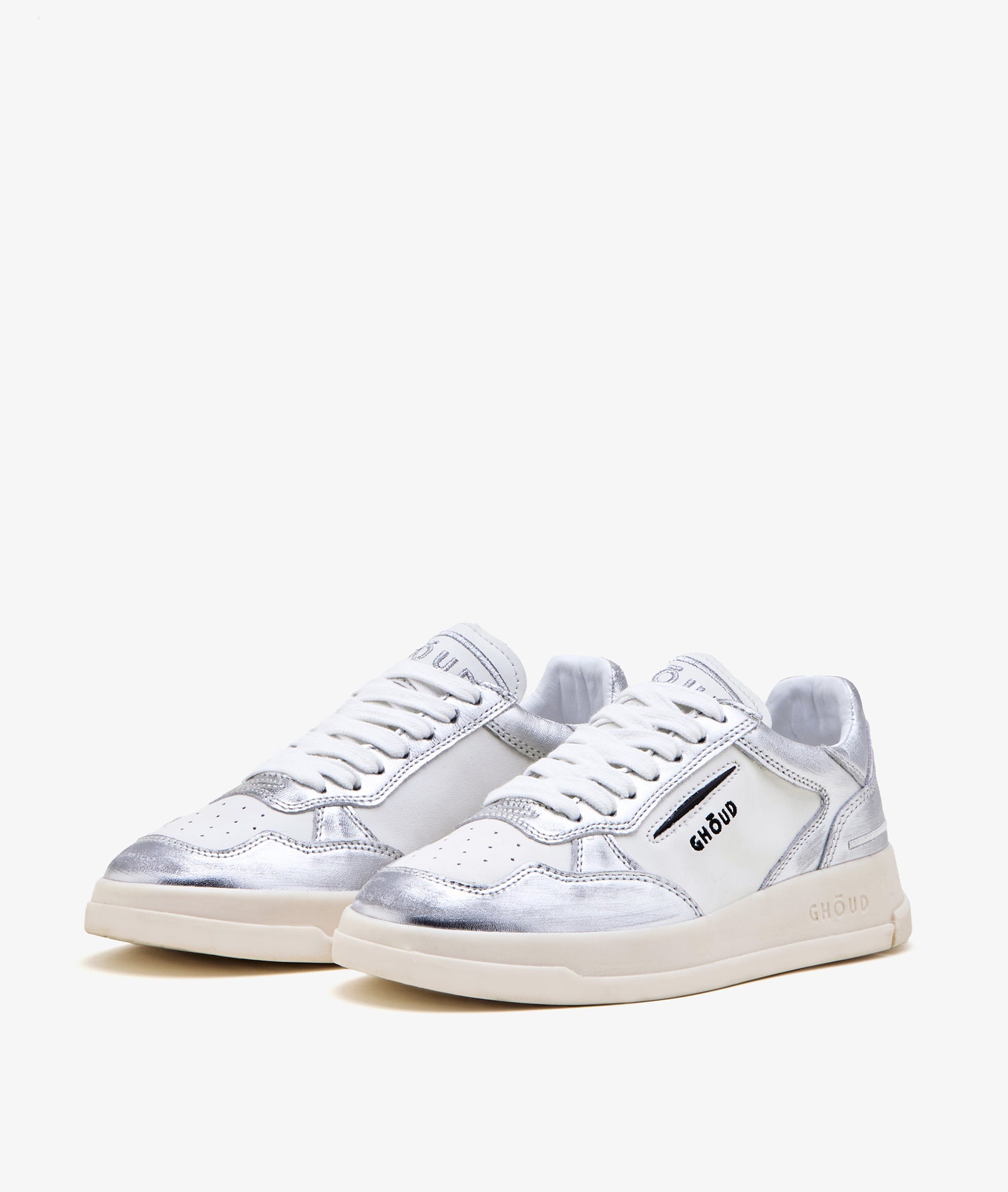 TWEENER LOW IN TREATED SOFT LEATHER SILVER WHITE